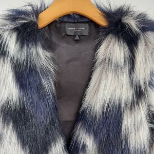 ROMEO + JULIET COUTURE | faux fur vest